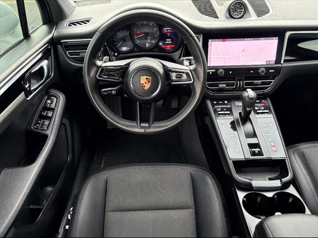 2023 Porsche Macan Base