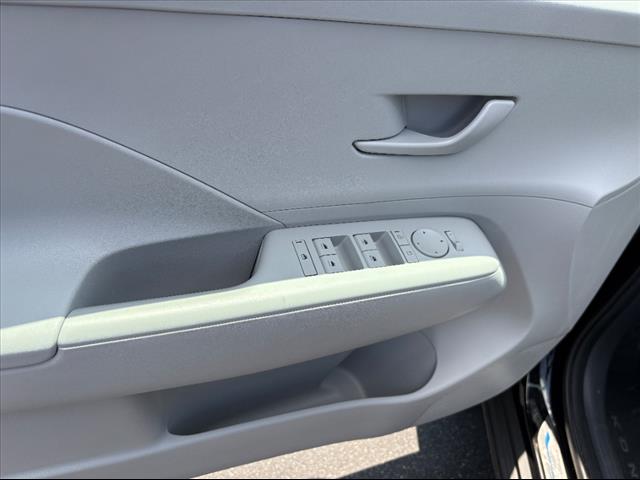 2025 Hyundai KONA SEL Convenience