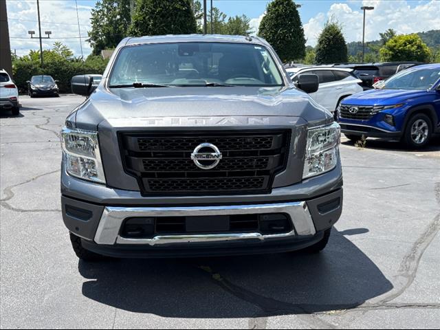 2021 Nissan Titan SV