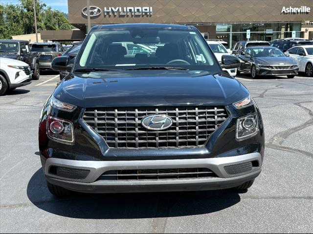 2022 Hyundai VENUE SE