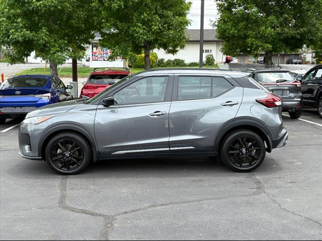 2023 Nissan Kicks SR
