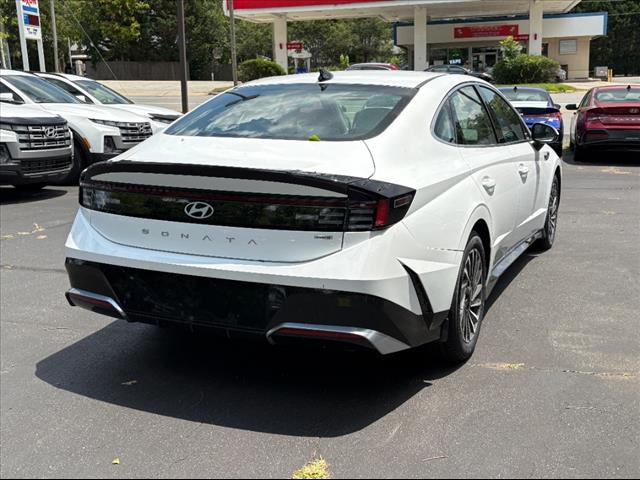 2025 Hyundai SONATA Hybrid SEL