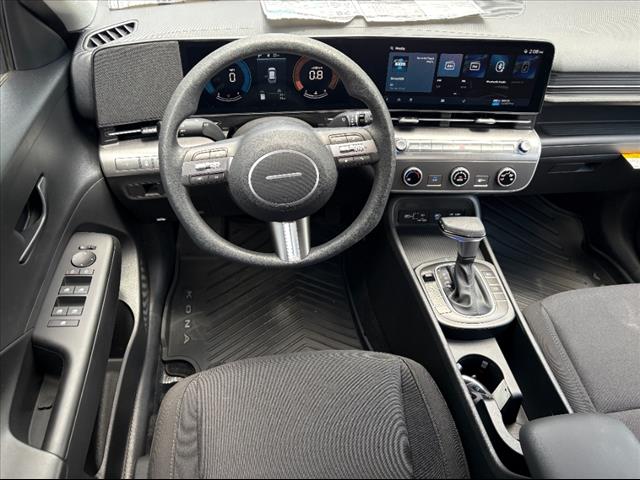 2025 Hyundai KONA SE
