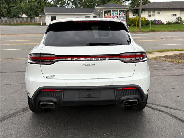 2023 Porsche Macan Base