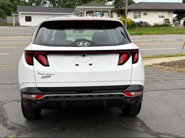 2024 Hyundai TUCSON SE