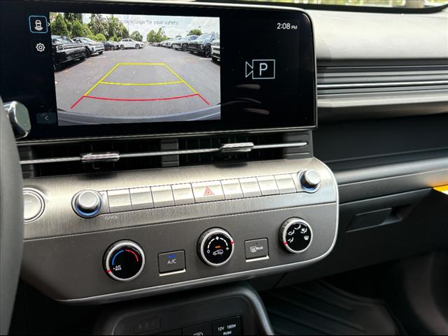 2025 Hyundai KONA SE