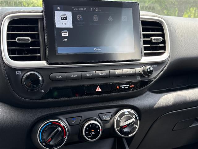 2025 Hyundai VENUE SE