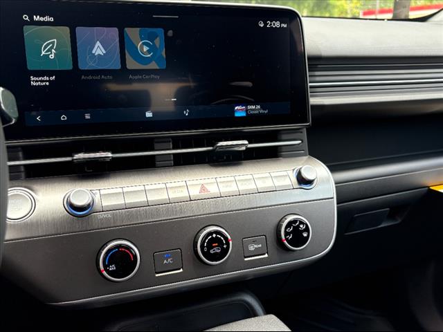 2025 Hyundai KONA SE