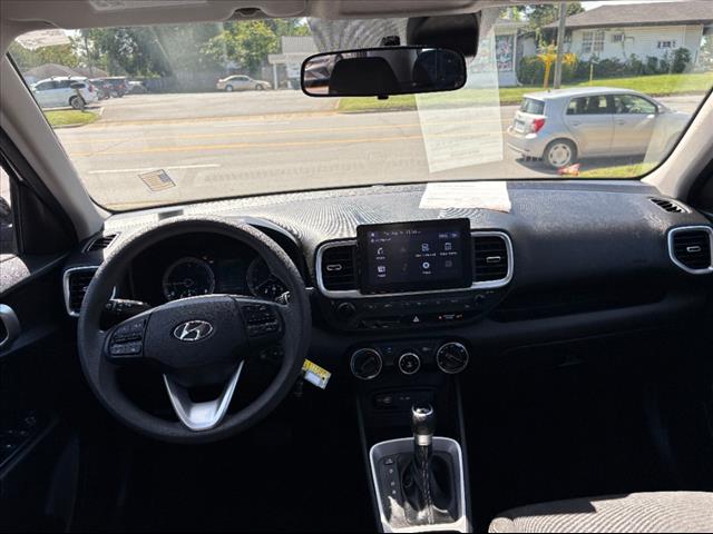 2022 Hyundai VENUE SE