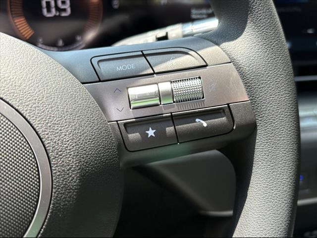 2025 Hyundai KONA SE