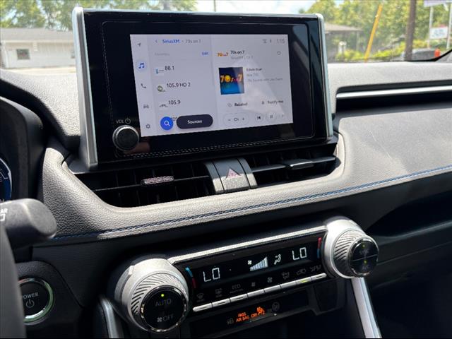2024 Toyota RAV4 Hybrid SE
