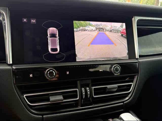 2023 Porsche Macan Base