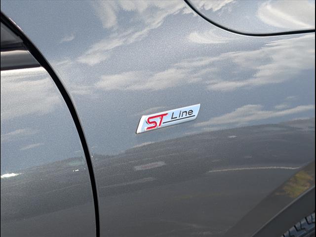 2025 Ford Escape Hybrid ST-Line