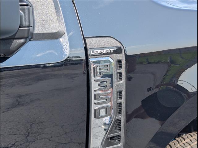 2025 Ford F-350 Super Duty Lariat