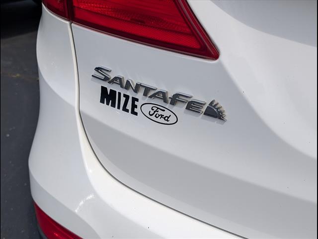 2016 Hyundai SANTA FE SE
