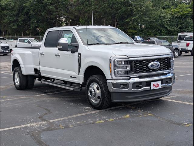 2025 Ford F-350 Super Duty Lariat