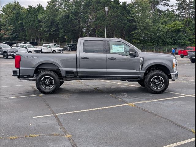 2025 Ford F-350 Super Duty XLT