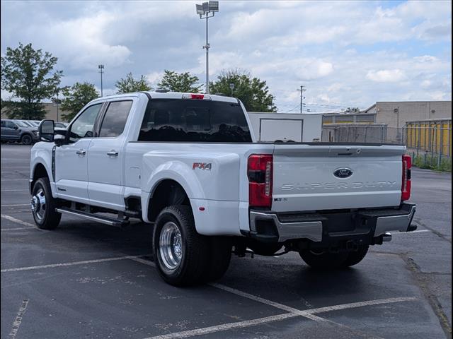 2025 Ford F-350 Super Duty Lariat