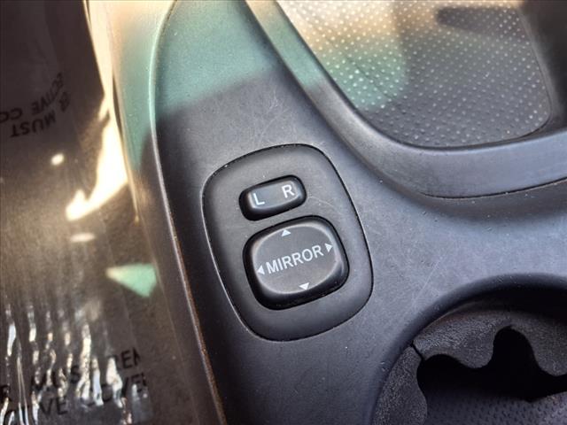 2004 Toyota Sequoia SR5