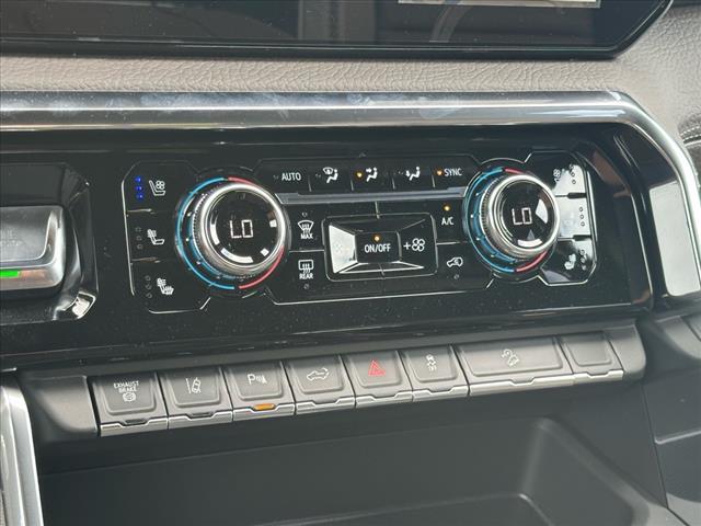 2025 GMC Sierra 2500HD Denali
