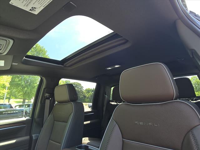 2025 GMC Sierra 2500HD Denali