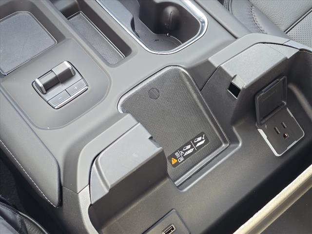 2025 GMC Sierra 2500HD Denali
