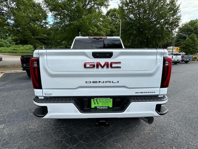 2025 GMC Sierra 2500HD Denali
