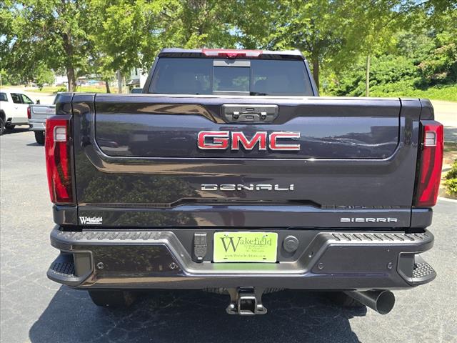 2025 GMC Sierra 2500HD Denali