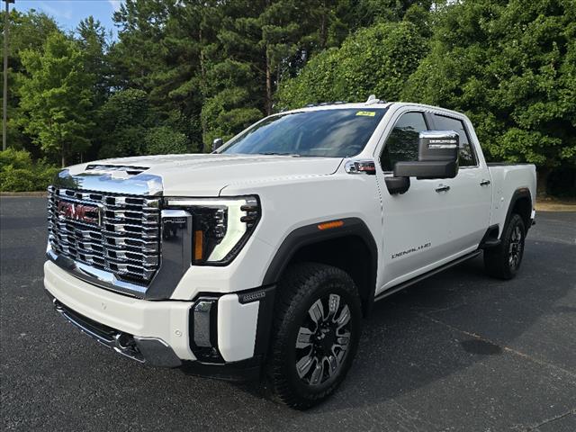 2025 GMC Sierra 2500HD Denali