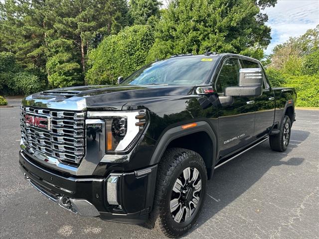 2025 GMC Sierra 2500HD Denali