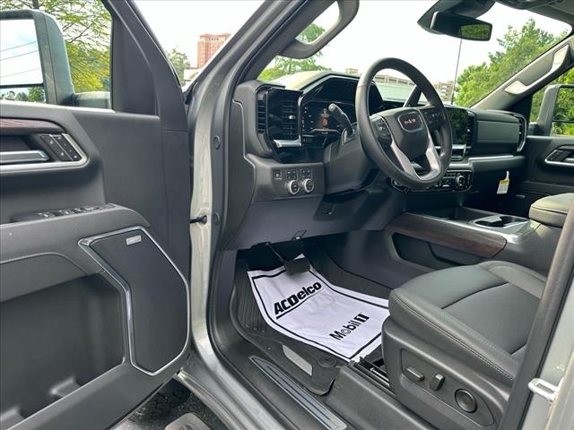 2025 GMC Sierra 2500HD SLT