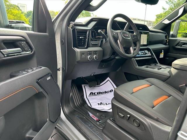 2025 GMC Sierra 2500HD AT4