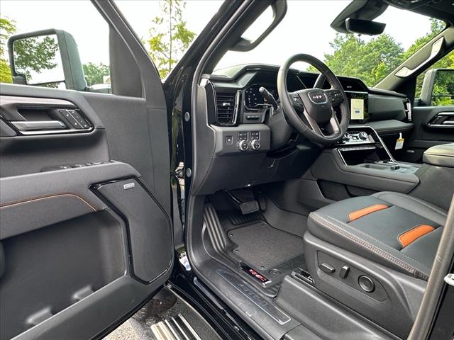 2025 GMC Sierra 2500HD AT4
