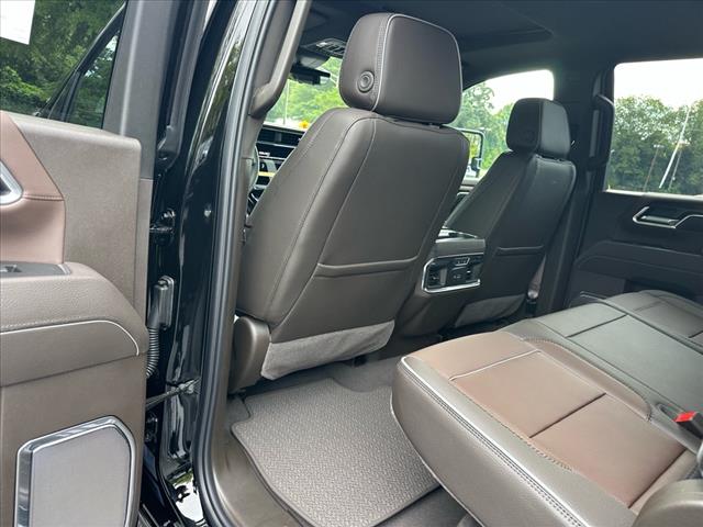 2025 GMC Sierra 2500HD Denali