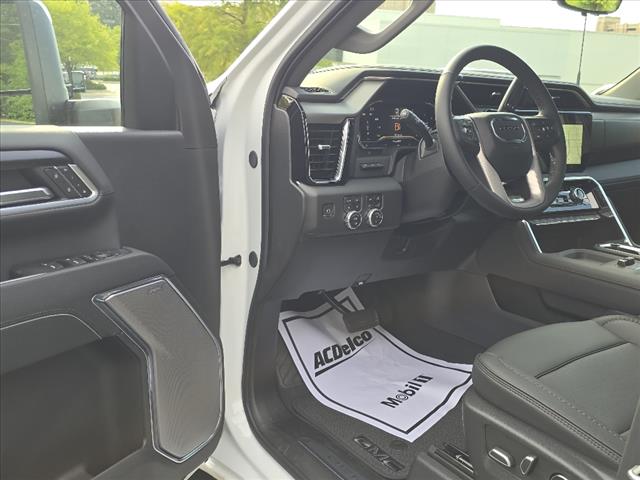 2025 GMC Sierra 2500HD Denali