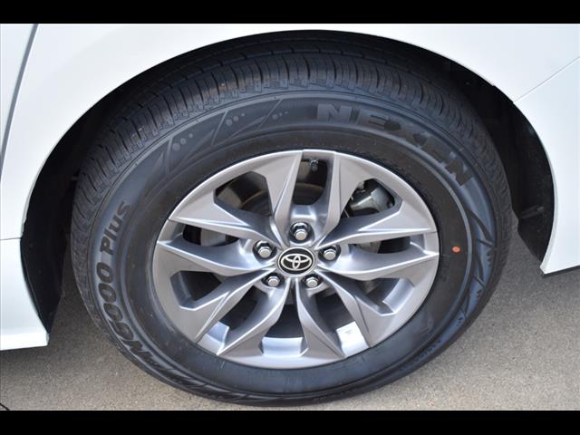 2021 Toyota Sienna XLE 8-Passenger
