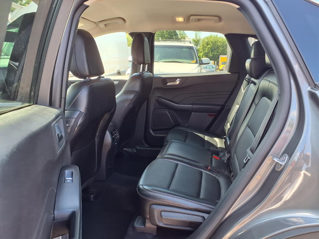 2025 Ford Escape Platinum - Photo 10