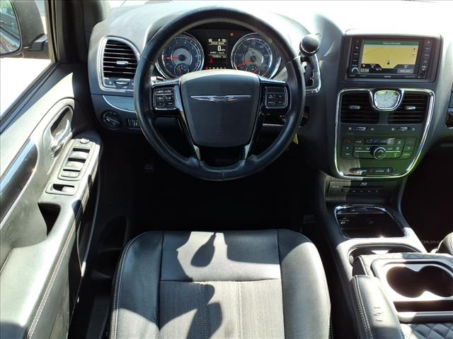 2014 Chrysler Town and Country S