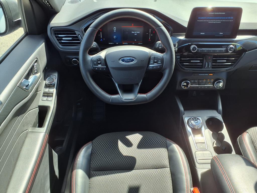 2025 Ford Escape ST-Line - Photo 11
