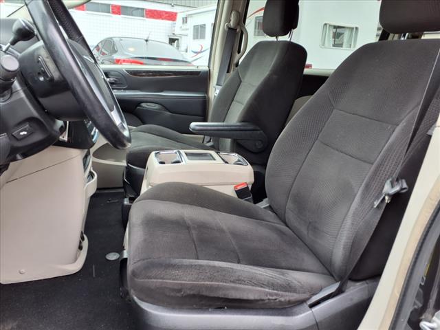 2012 Chrysler Town and Country Touring