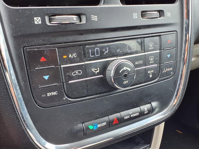 2012 Chrysler Town and Country Touring