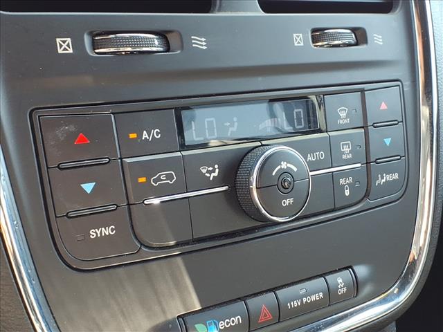 2014 Chrysler Town and Country S