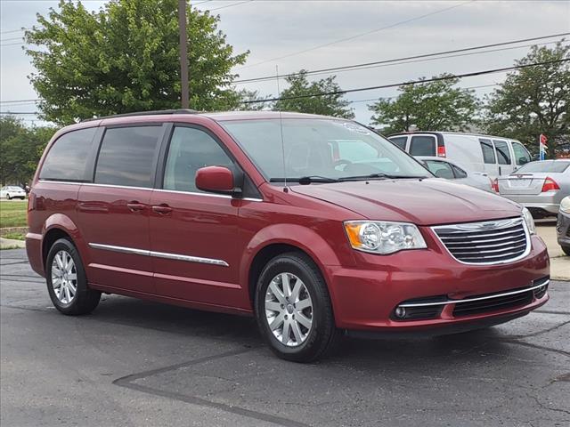 2016 Chrysler Town and Country Touring