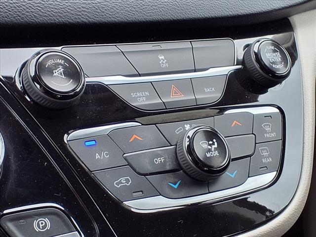 2017 Chrysler Pacifica LX