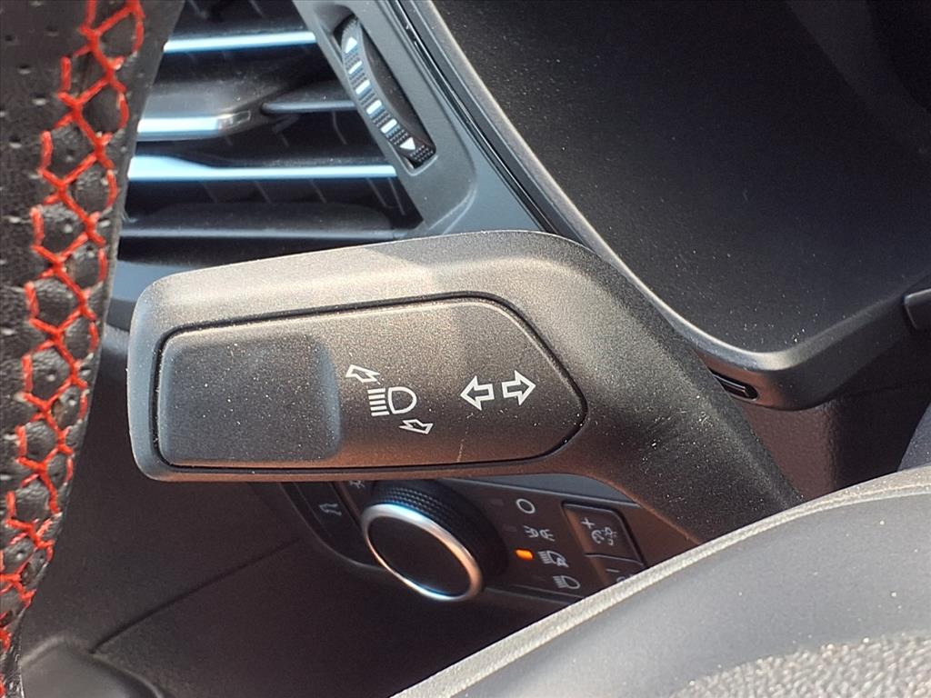 2025 Ford Escape ST-Line - Photo 23