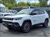 2025 Jeep Compass Trailhawk - thumbnail 3