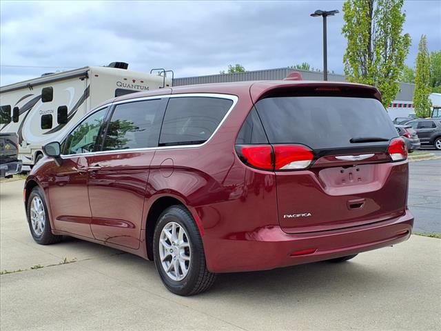 2017 Chrysler Pacifica LX