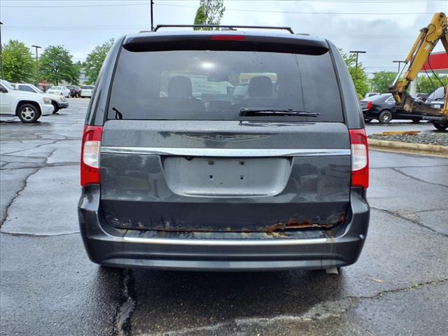 2012 Chrysler Town and Country Touring