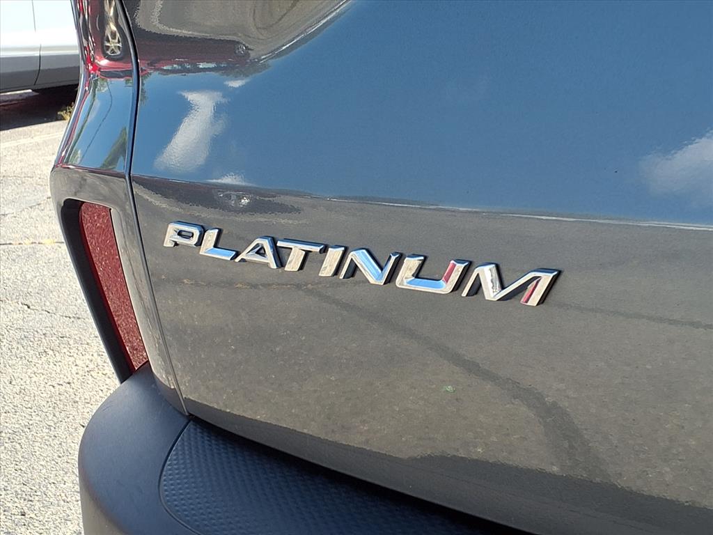 2025 Ford Escape Platinum - Photo 8