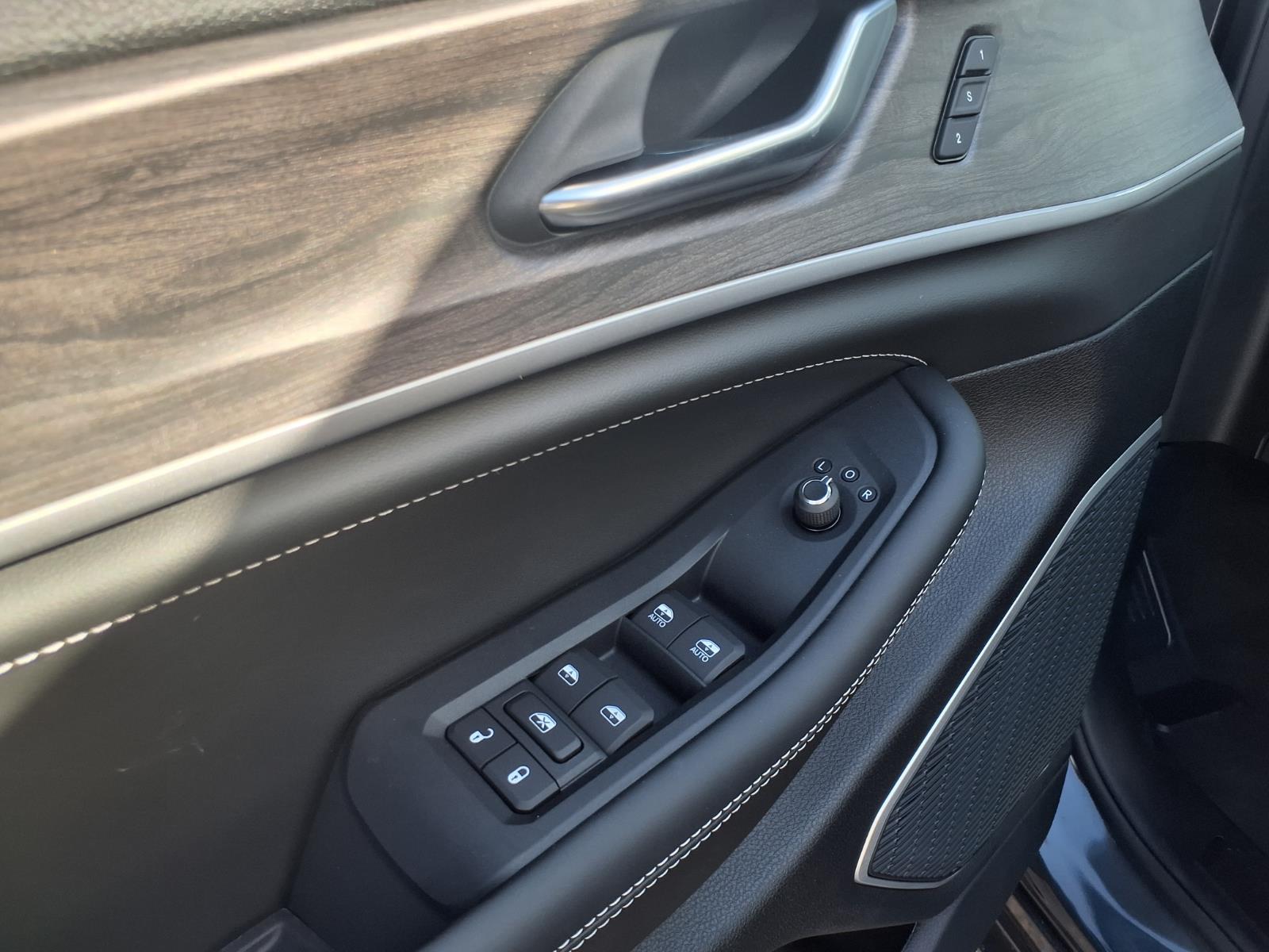 2026 Jeep Grand Cherokee Limited Gray at League City CDJR